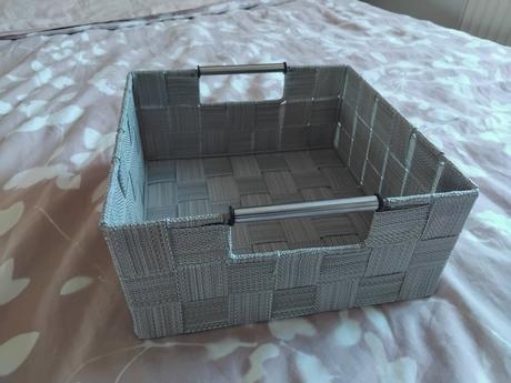 Box 20x20x9 cm,