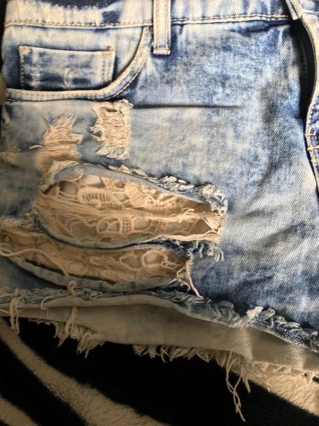 Stradivarius riflove šortky, stradivarius,40