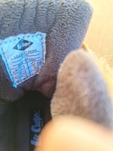 Krásne topánky, lee cooper,31