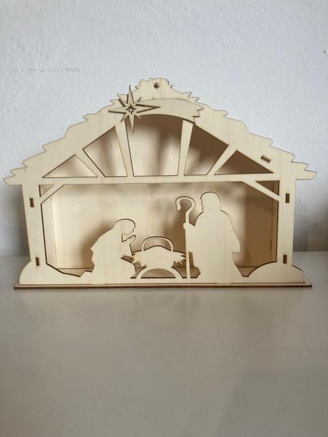 Dreveny svietiaci betlehem, 