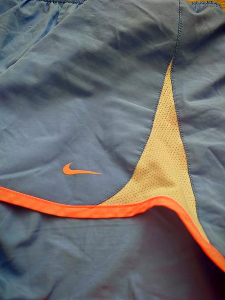 Krásne športové šortky, nike,m