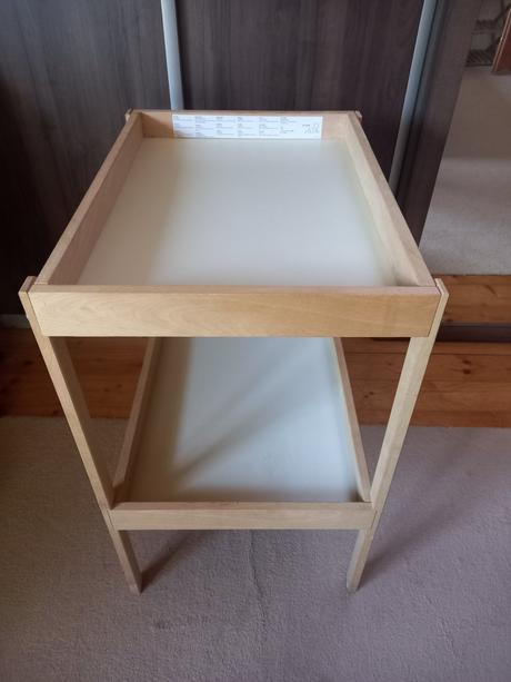Prebalovaci pult ikea,