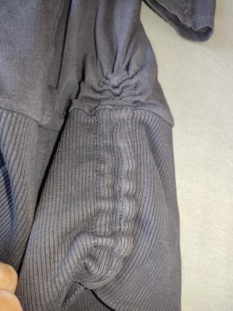 Predĺžené športové tričko, adidas,s