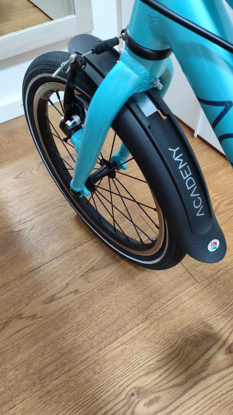 Bicykel academy grade 3 belt 16" + navyše stojan a, 16