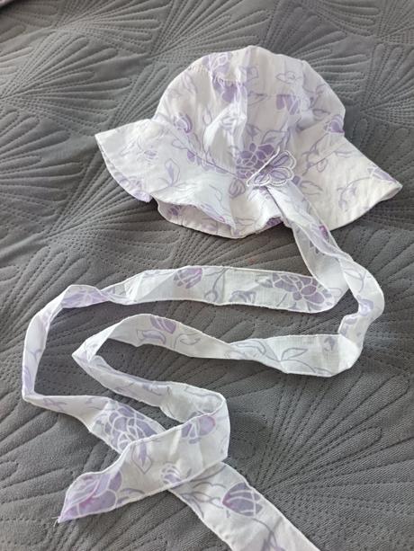 Ľahučký letný klobúčik, 48