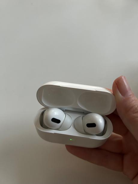 Air pods pro, apple
