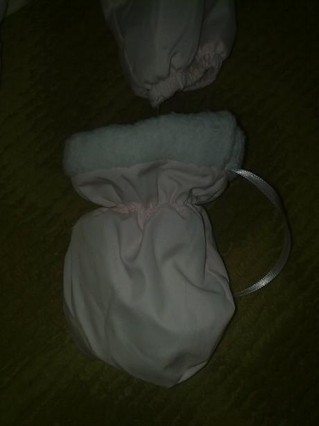 Nenosený zimny overal, 56