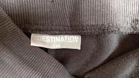 Čiernosivé tepláky (už s poštovným), 146