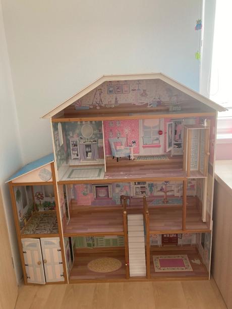 Majestic dom pre barbie + nábytok,