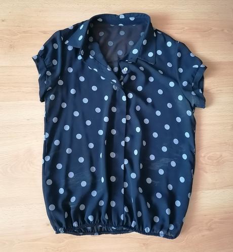 Tmavomodrá bodkovaná blúzka - 38, m