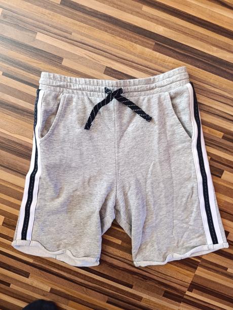 Kratase, h&m,140
