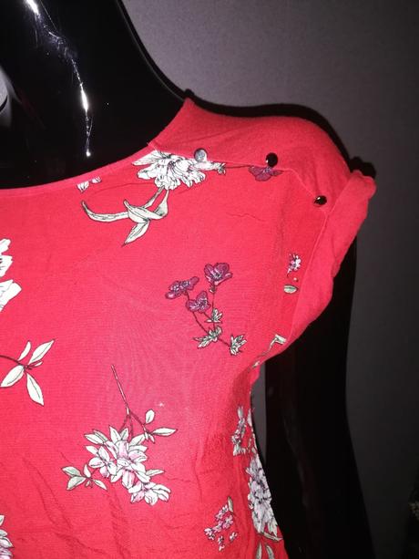 Červený kvetinový top, f&f,40