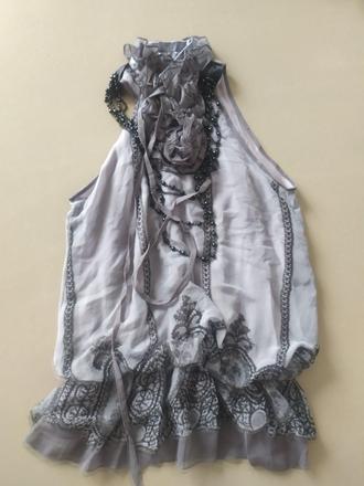 C 217 tunikankrasna luxusna, s