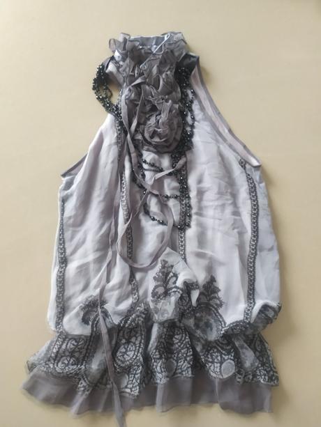 C 217 tunikankrasna luxusna, s