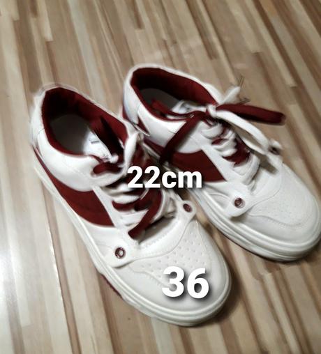 Nove botasky 36 dievcenske, 36