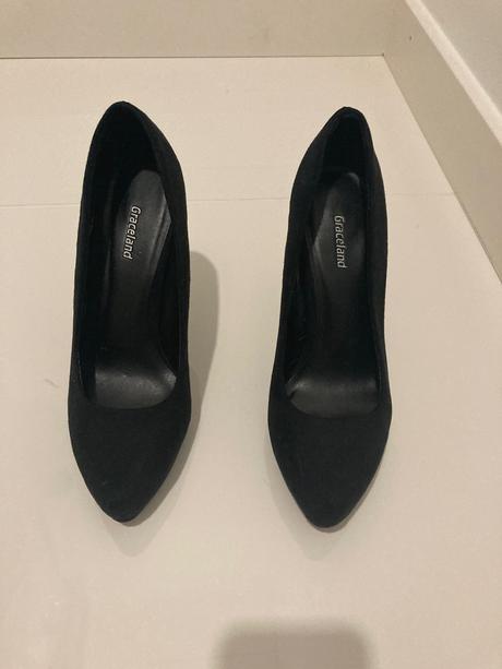 Čierne lodicky, graceland,36