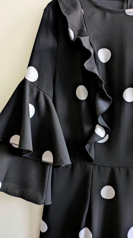 Nové bodkované šaty boohoo, l