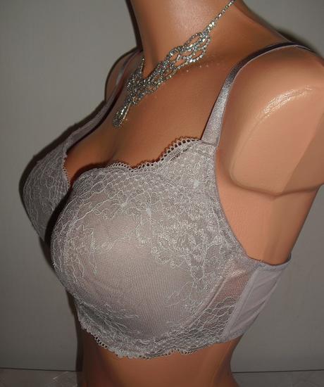 Velka elegantna podprsenka, c&a,85d