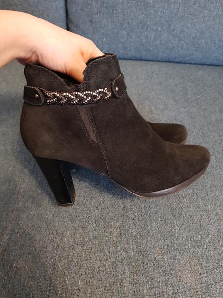 Elegantné kožené prechodné kotníky, 40