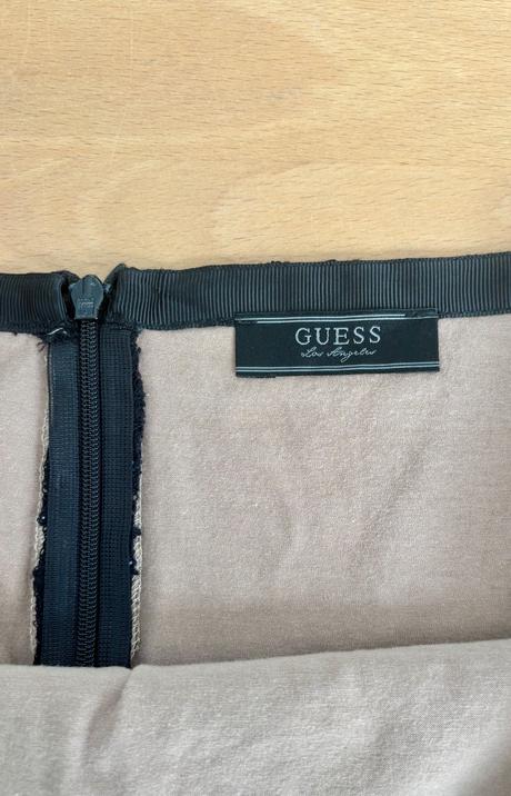 Suka guess, guess,s