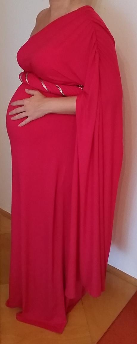 Spoločenské šaty aj pre tehuľky, m