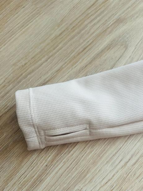 Krásna bunda značky oysho, pc 50 eur, xs