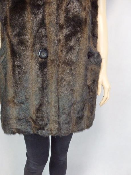 Kvalitná kožušinková vesta, m