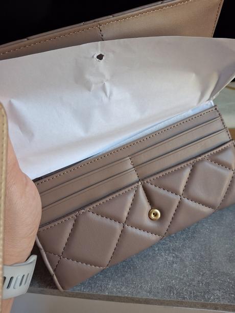 Nová peňaženka, valentino