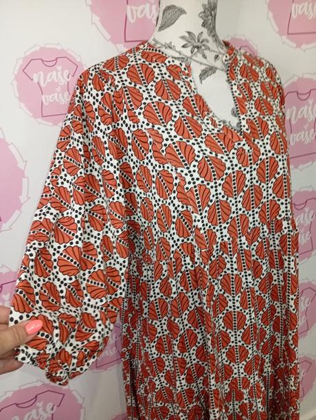 Vzorované šaty, 40