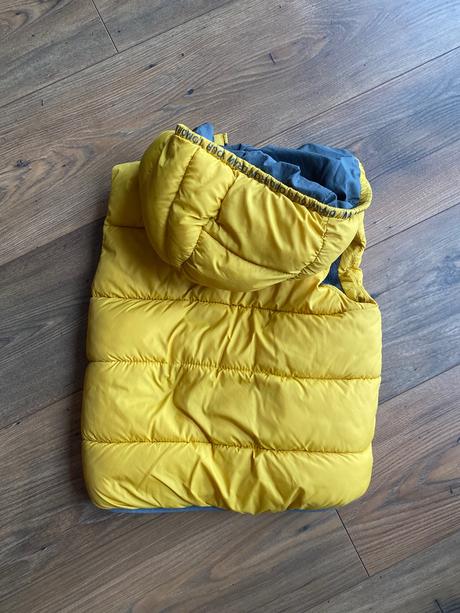 Chlapčenská zateplená vesta, zara,110