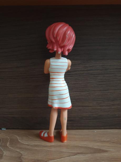 3x postavička 15 cm, 