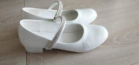 Topánky na prvé sväté prijímanie, nelli blu,34