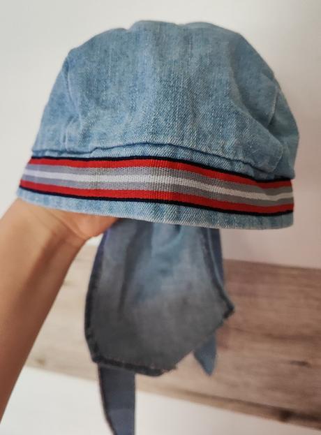 Šatka na hlavu, 116