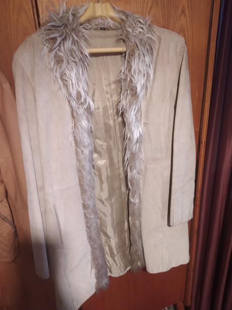 Kabát kožený dámsky s kožušinou, 40