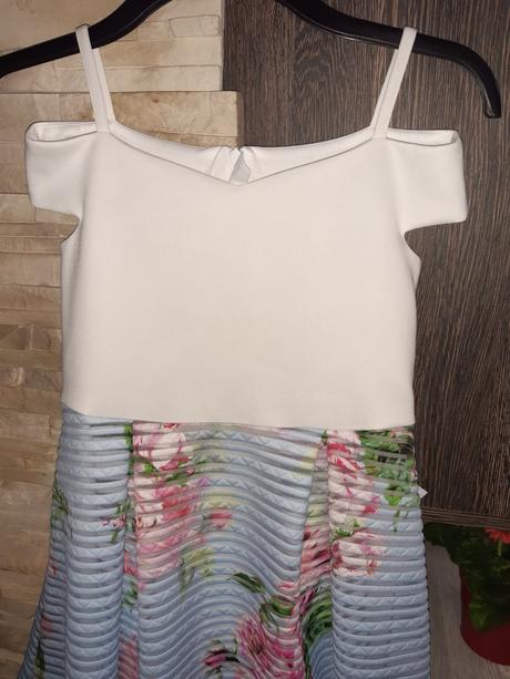 Dievcenske saty, 146