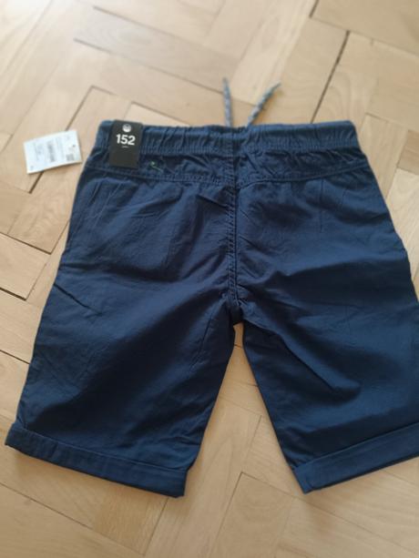 Kraťasy 2ks, c&a,152