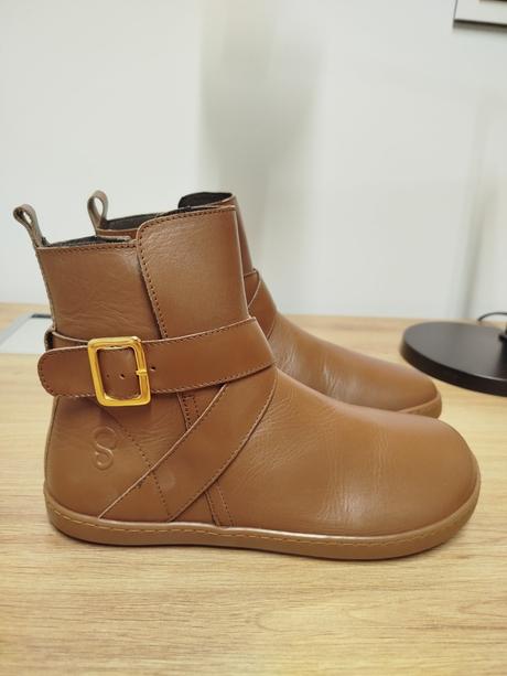 Shapen barefoot členkové čižmy divine brown, 37