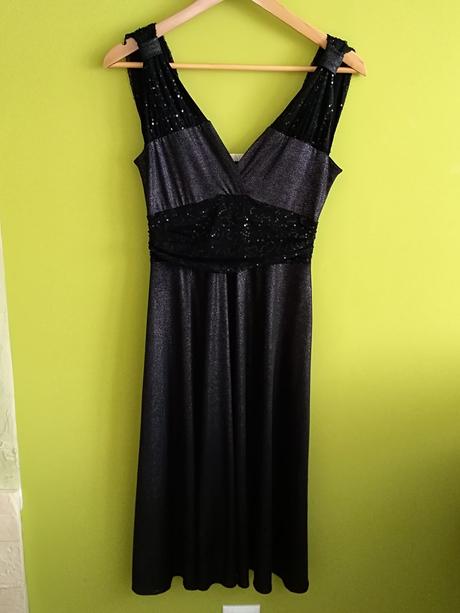 Spoločenské šaty, m