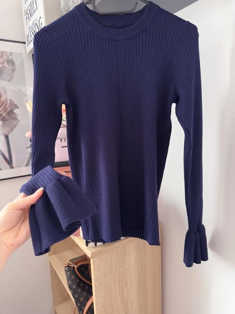 Tmavomodrý svetrík, zara,s