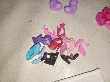 Barbie topanky bez druhej pary,