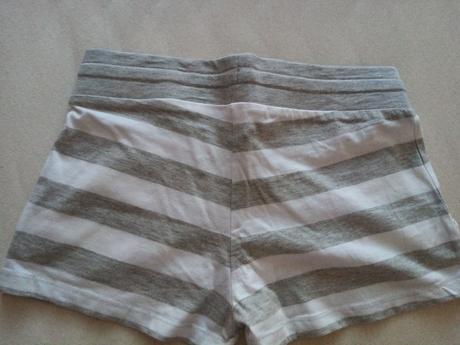 Šortky, reserved,158