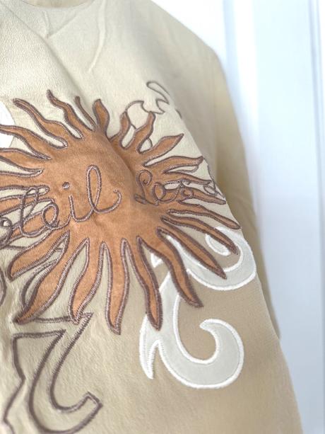 Hodvábna blúzka je od luxusnej značky laurel, l