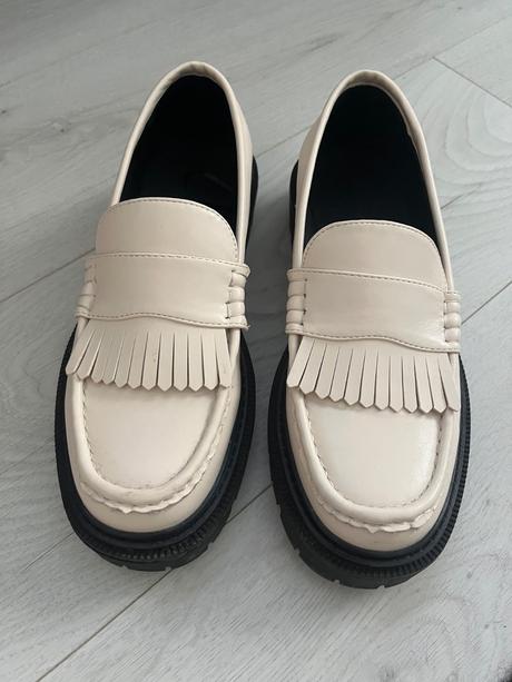 Štýlové mokasiny, 38