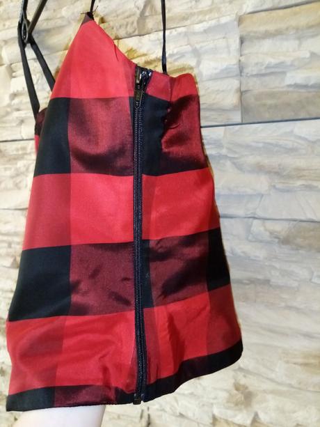 Károvaný čierno-červený korzetový top, c&a,s