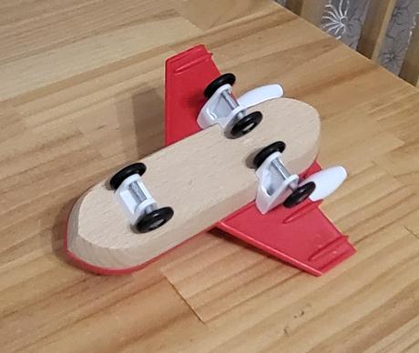 Lietadlo brio 33512 passenger plane, 