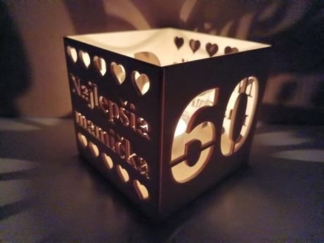 Drevený svietnik pre mamičku k 60, 