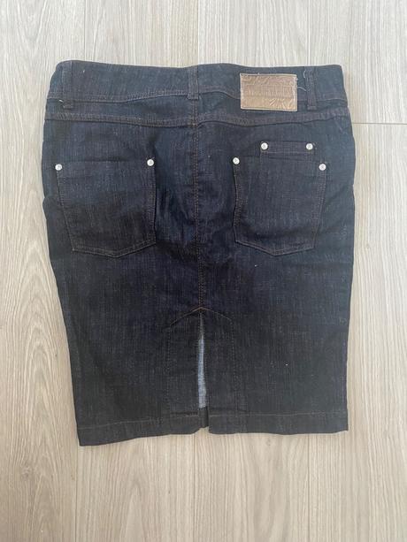 Stradivarius riflova sukňa, 38