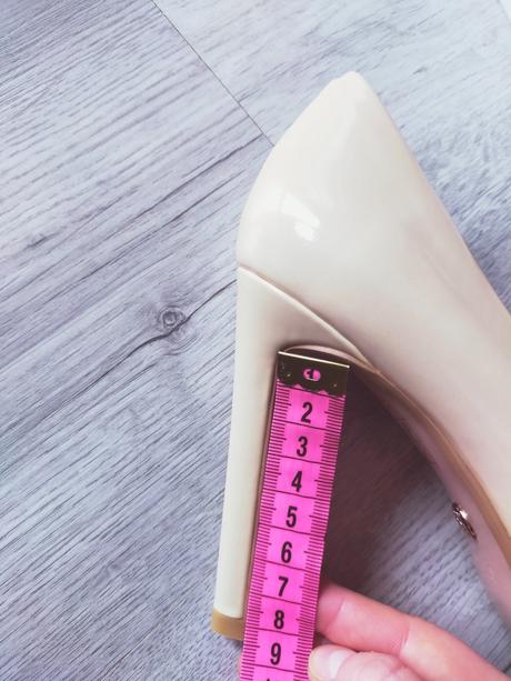 Béžové lodičky, john garfield,37