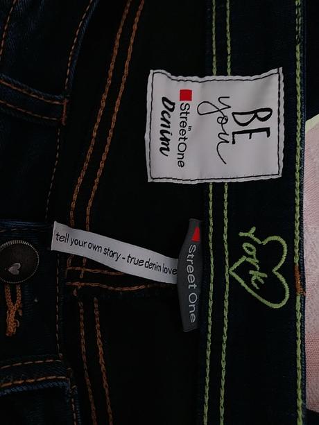 Nohavice, street one,30