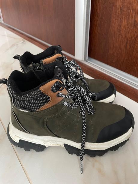 Outdoorové topanky, 31